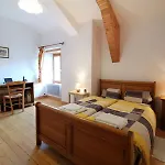 Au Bout Du Monde Apartment