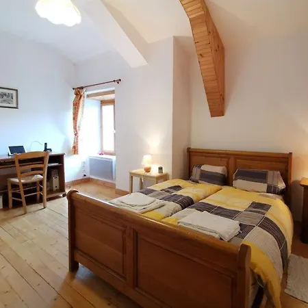 Au Bout Du Monde Apartment