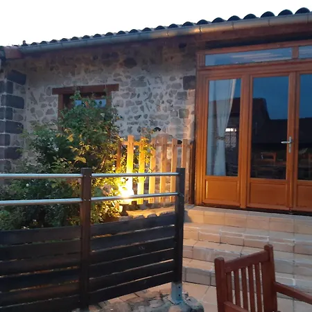 Au Bout Du Monde Appartamento Chaspinhac