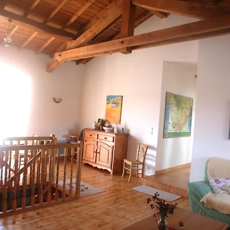 Au Bout Du Monde Apartment